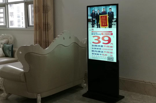 立式触摸一体机有哪些优势？